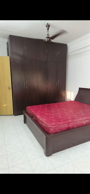 Bedroom in 2 BHK Apartment at Karachi Citizens CHS, Juhu – for Rent