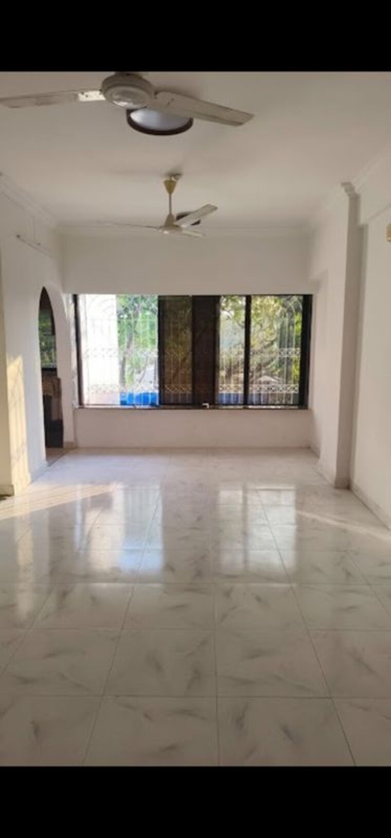 Room, karachi-citizens-chs 2 Bedroom 1500 Sq.Ft. Apartment In Juhu Mumbai 10096391