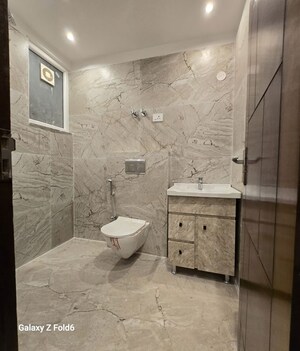 Bathroom in 2 BHK Apartment at Palm Residency Chhatarpur, Chattarpur – for Rent