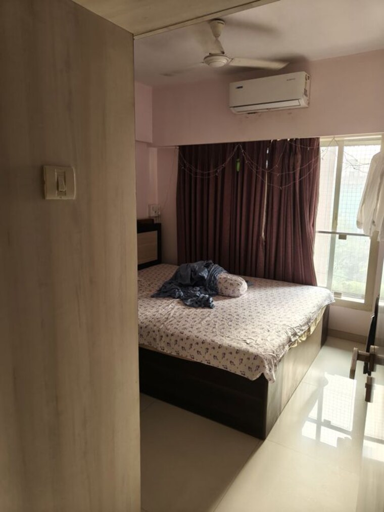 Bedroom, romell-umiya-grandeur 2 Bedroom 715 Sq.Ft. Apartment In Goregaon East Mumbai 10096424