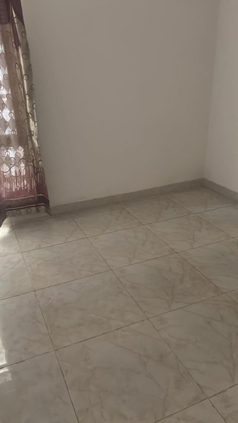 Room, upavp-ganga-yamuna-and-hindon-enclave 1 Bedroom 645 Sq.Ft. Apartment In Pratap Vihar Ghaziabad 10096440