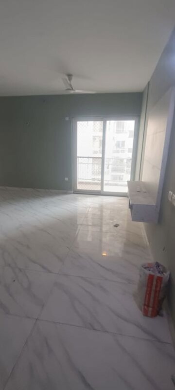 Room in 3 BHK Apartment at Urbtech Hilston, Sector 79 – for Rent