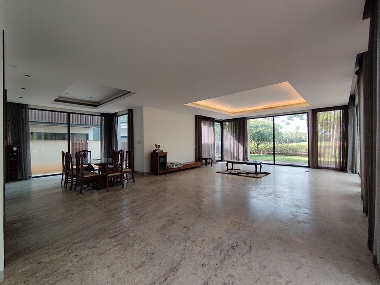  Parking, prestige-golfshire 5 Bedroom 17000 Sq.Ft. Villa In Nandi Hills Bangalore 10096414