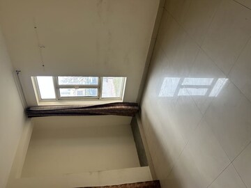 Room in 4 BHK Apartment at Ushay Towers, Kundli – for Rent