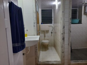 Bathroom in 1.5 BHK Apartment at Shardashram Dadar CHS, Dadar West – for Rent