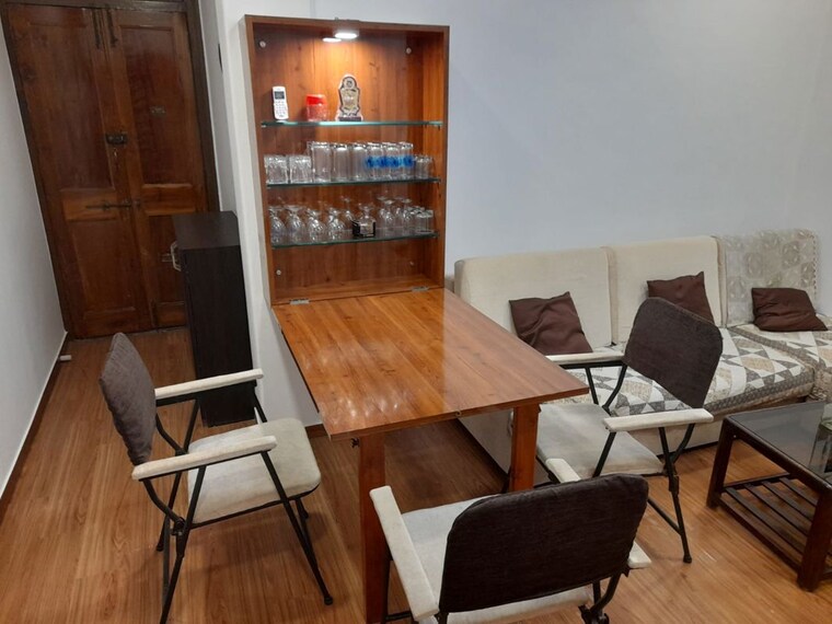 Master Bedroom, shardashram-dadar-chs 1.5 Bedroom 700 Sq.Ft. Apartment In Dadar West Mumbai 10096412