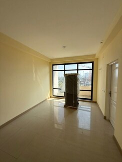 3 BHK + Pooja Room,Servant Room Apartment For Sale in Unitech Habitat