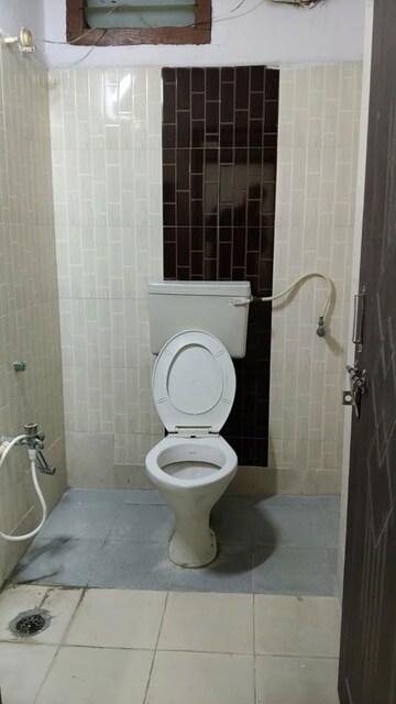 Bathroom in 3 BHK Apartment at Aurobindo Kohinoor, Serilingampally – for Rent