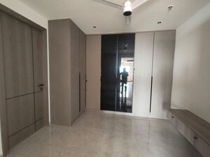 Room in 3 BHK Apartment at Sri Fortune Sonthalia Sky Villas, Kokapet – for Rent