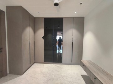 Room in 3 BHK Apartment at Sri Fortune Sonthalia Sky Villas, Kokapet – for Rent