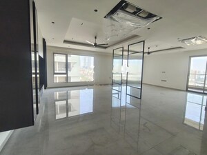 Room in 3 BHK Apartment at Sri Fortune Sonthalia Sky Villas, Kokapet – for Rent