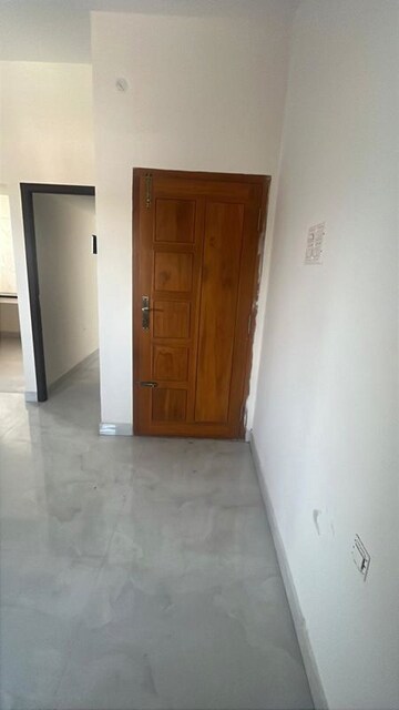 2 BHK Builder Floor For Sale in Irumbuliyur