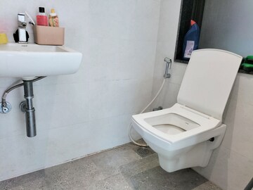 Bathroom in 1 BHK Apartment at Lalani Velentine Apartment 1 Wing D, Malad East – for Rent