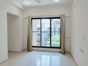1 BHK Apartment For Rent in Lalani Velentine Apartment 1 Wing D, Malad East