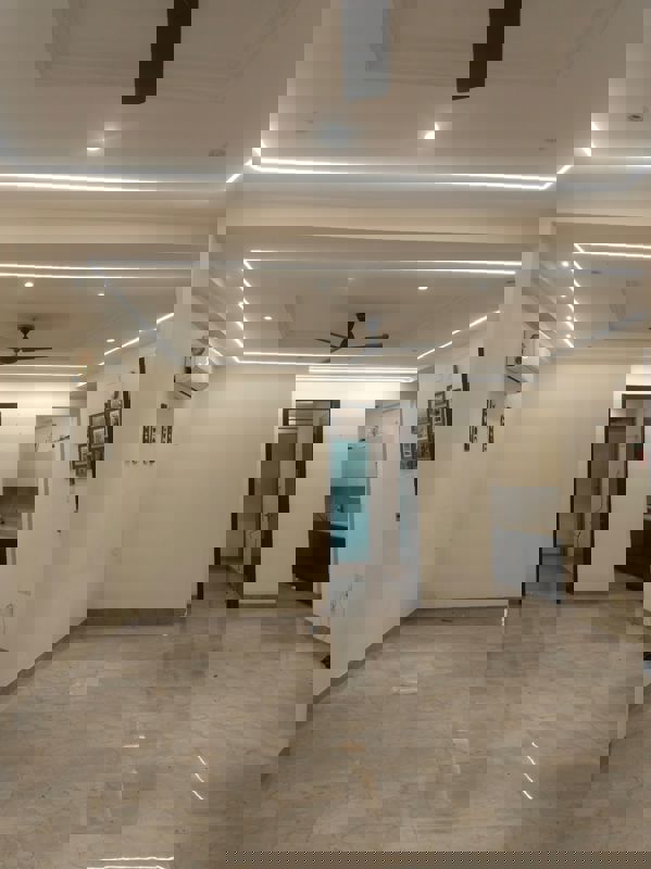 3 BHK + Pooja Room 1560 Sq.Ft. Builder Floor in Hong Kong Bazaar