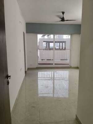 Room in 2.5 BHK Apartment at Rishita Mulberry Heights, Sushant Golf City – for Rent