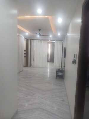 Room in 3 BHK Builder Floor at Housing Board Colony Sector 51, Sector 51 – for Rent
