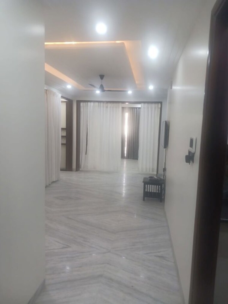 Room, housing-board-colony-sector-51 3 Bedroom 1550 Sq.Ft. Builder Floor In Sector 51 Gurgaon 10096593