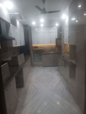 Kitchen in 3 BHK Builder Floor at Housing Board Colony Sector 51, Sector 51 – for Rent