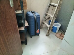 Furnished Amenities in 2 BHK Apartment at K Raheja Heights, Malad East – for Rent