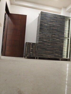 Room in 3 BHK Builder Floor at Ozone Apartment, Sector 104 – for Sale