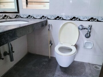 Bathroom in 2 BHK Apartment at Raheja Heights Phase 2, Goregaon East – for Rent