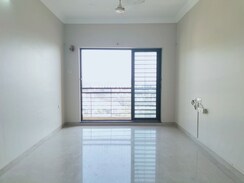 2 BHK + Extra Room Apartment For Rent in Raheja Heights Phase 2