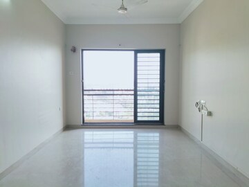2 BHK Apartment For Rent in Raheja Heights Phase 2, Goregaon East