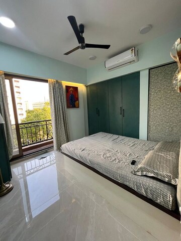 Bedroom in 3 BHK Apartment at Kamal Apartment Teen Hath Naka, Louis Wadi – for Rent