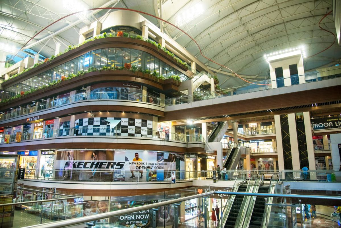 Retail Shop For Sale in KW Delhi 6