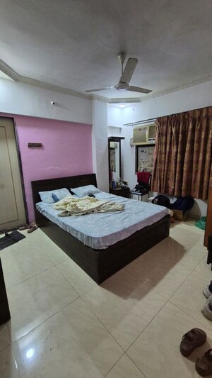Bedroom in 2 BHK Apartment at Powai Vihar, Powai – for Rent