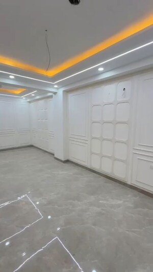 Kitchen in 4 BHK Builder Floor at Sapphire Tower, Sector 104 – for Sale