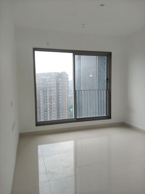 Room in 3 BHK Apartment at Sunteck City Avenue 4, Goregaon West – for Sale