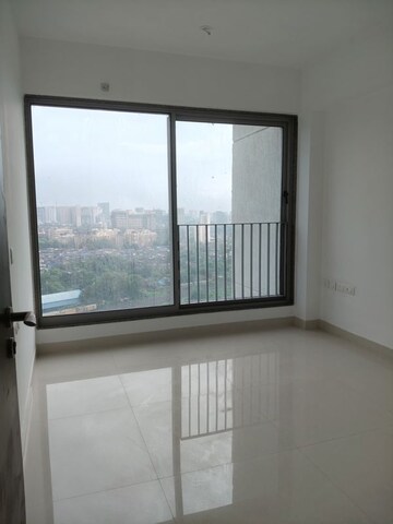 Room in 3 BHK Apartment at Sunteck City Avenue 4, Goregaon West – for Sale