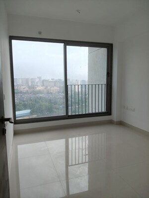 Room in 3 BHK Apartment at Sunteck City Avenue 4, Goregaon West – for Sale