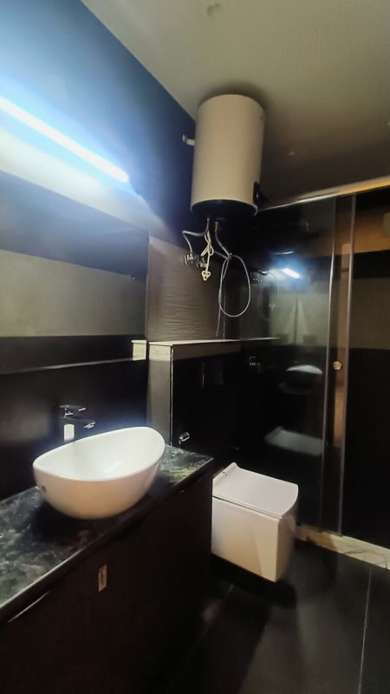 Master Bedroom, unitech-greenwood-city-apartment 3 Bedroom 200 Sq.Yd. Builder Floor In Sector 45 Gurgaon 10094976