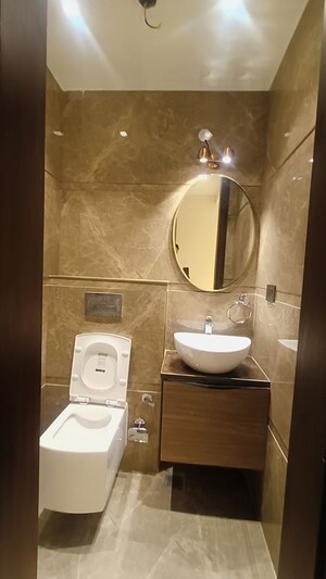 Bathroom in 3 BHK Builder Floor at Unitech Greenwood City Apartment, Sector 45 – for Sale