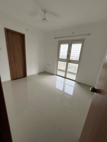 Room in 3 BHK Apartment at Kohinoor Zen Estate, Kharadi – for Sale