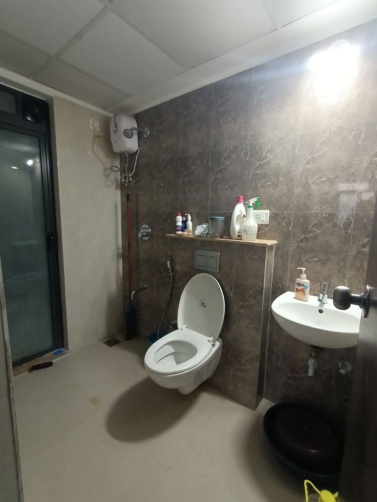 Bathroom, lodha-palava-marvella-a-h 1 Bedroom 508 Sq.Ft. Apartment In Dombivli East Thane 10096841