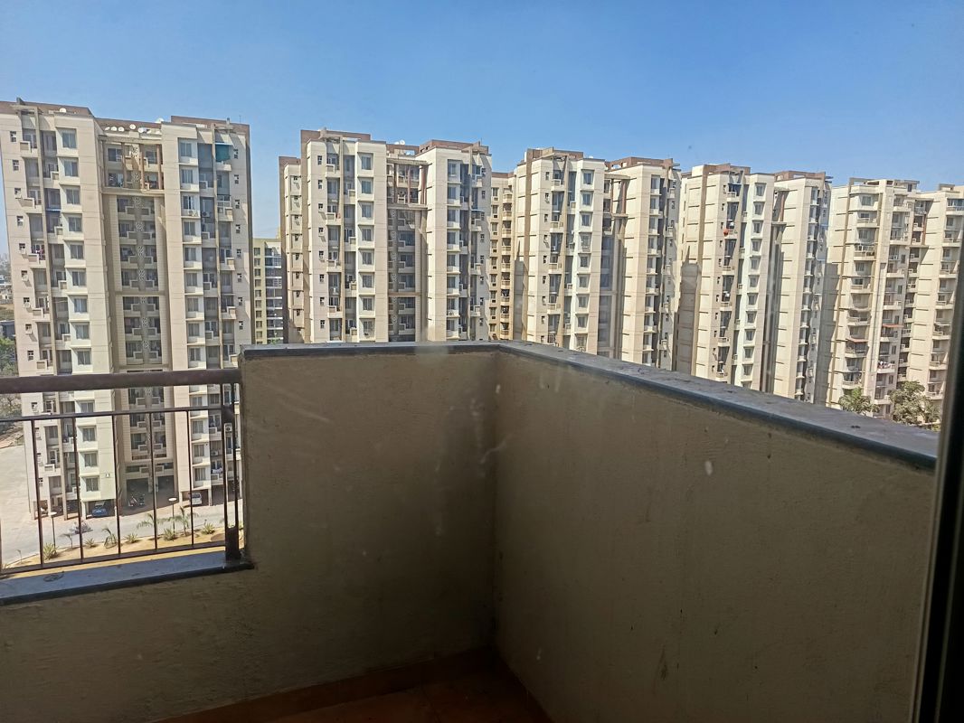 3 BHK 1076 Sq.Ft. Apartment in AWHO Vijay Vihar