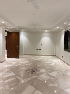 3 BHK + Extra Room Builder Floor For Sale in Green Park Extension