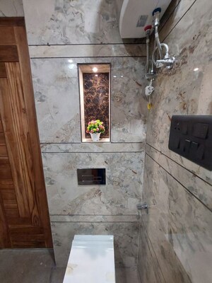 Kitchen in 3 BHK Builder Floor at BPTP District 3, Sector 85 – for Sale