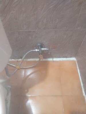 Furnished Amenities in 2 BHK Builder Floor at Vasant Kunj – for Rent