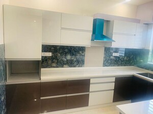 Kitchen in 3 BHK Builder Floor at BPTP District 3, Sector 85 – for Sale