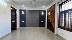 6 BHK + Servant Room Penthouse For Sale in Silverglades The Ivy