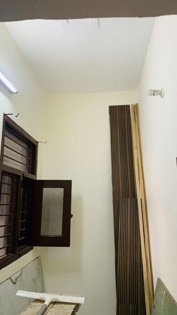 Room in 4 BHK Independent House at Shiva Enclave Zirakpur, Patiala Road – for Sale