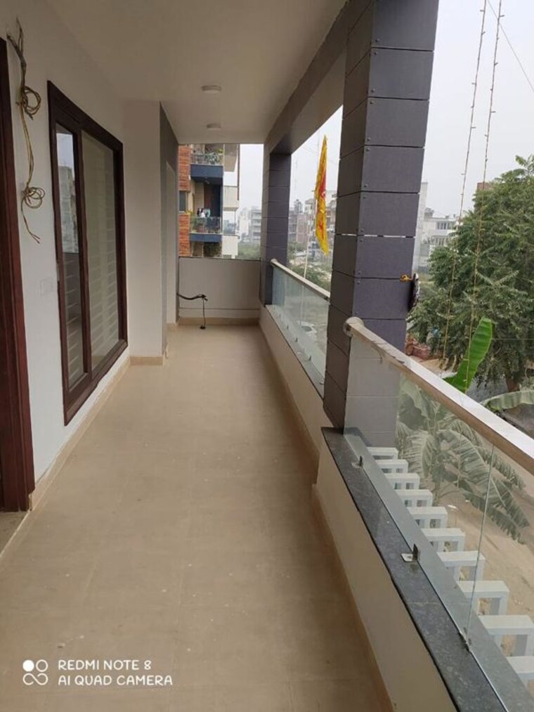 Balcony, bptp-district-3 3 Bedroom 141 Sq.Yd. Builder Floor In Sector 85 Faridabad 10096916
