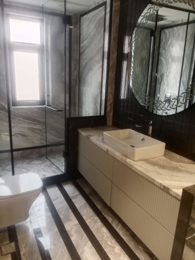 Bathroom, gulmohar park 4 Bedroom 2500 Sq.Ft. Builder Floor In Gulmohar Park Delhi 10096927
