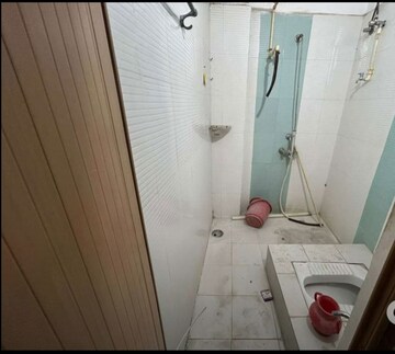 Bathroom in 2 BHK Apartment at Husainganj – for Rent