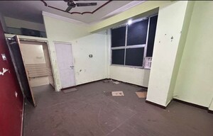 2 BHK Apartment For Rent in Husainganj